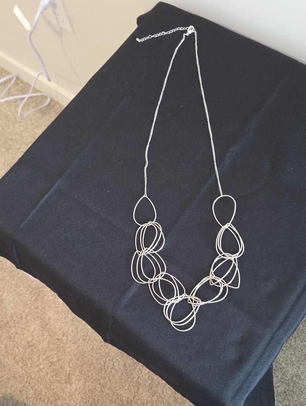 Stitch Fix Silver Teardrop Loop Statement Necklace